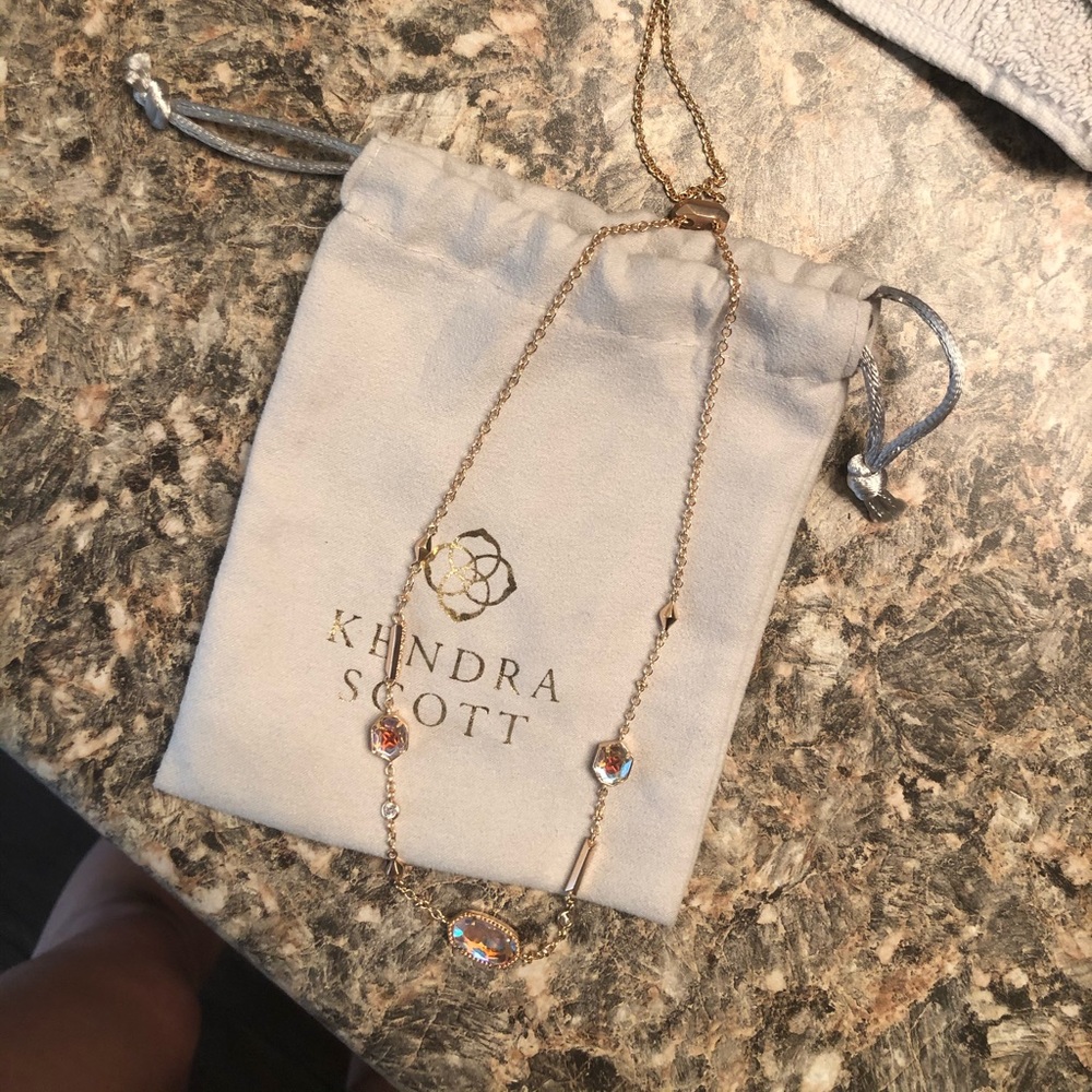 Kendra Scott Necklace
